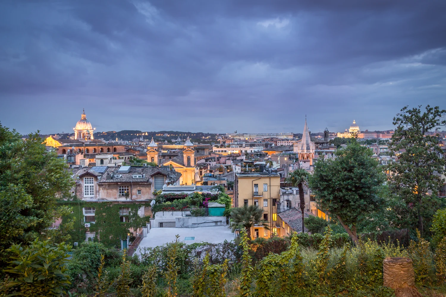 From work permit to long-term stay: getting permanent residency in Italy